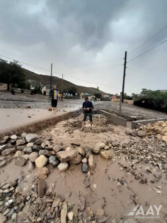 Sel suları Şəkidə yol infrastrukturuna və yol qurğularına ziyan vurub MƏLUMAT