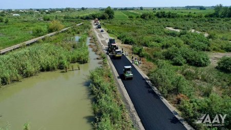 Zərdabda 4 yaşayış məntəqəsini birləşdirən yolun tikintisi davam edir VİDEO/FOTO