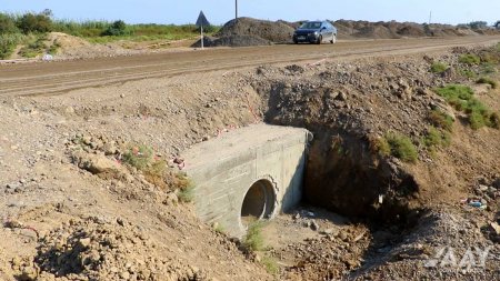 Neftçalada 42 km uzunluğunda avtomobil yolları yenidən qurulur  VİDEO/FOTO