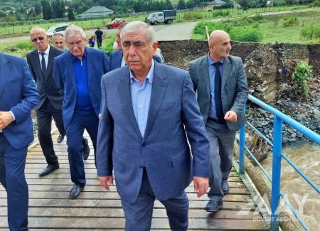 Saleh Məmmədov Astarada sel sularının zərər vurduğu yol və körpülərə baxış keçirib  FOTO