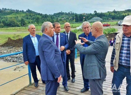 Saleh Məmmədov Astarada sel sularının zərər vurduğu yol və körpülərə baxış keçirib  FOTO