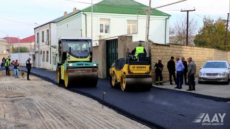 Lökbatan qəsəbəsində Nurlan Hüseynov küçəsi təmir edilir VİDEO/FOTO