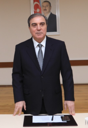 Günü-gündən gözəlləşən Gəncə şəhərinin icra hakimiyyətinin başçısı Niyazi B ...