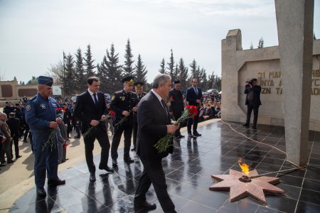 “31 Mart – Azərbaycanlılarının Soyqırımı Günü” ilə əlaqədar Salyan rayonunda anım tədbiri keçirilmişdir