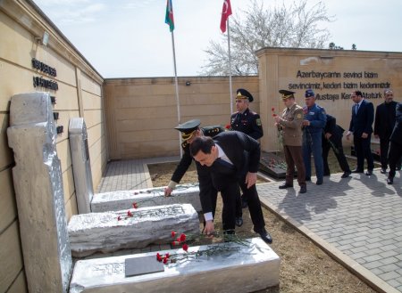 “31 Mart – Azərbaycanlılarının Soyqırımı Günü” ilə əlaqədar Salyan rayonunda anım tədbiri keçirilmişdir