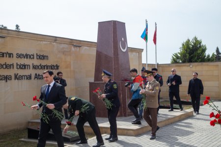 “31 Mart – Azərbaycanlılarının Soyqırımı Günü” ilə əlaqədar Salyan rayonunda anım tədbiri keçirilmişdir