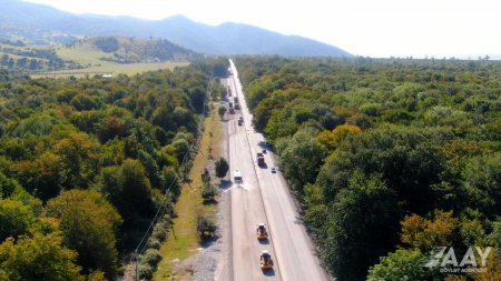 Muğanlı-İsmayıllı-Qəbələ avtomobil yolunun yenidən qurulması davam edir VİDEO/FOTO